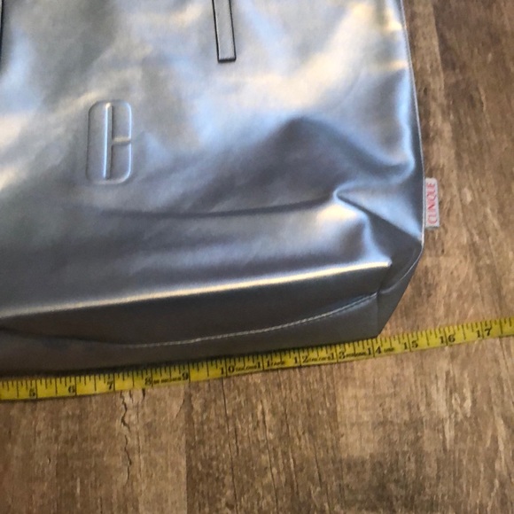 2/$10 Clinique Tote - Picture 2 of 8